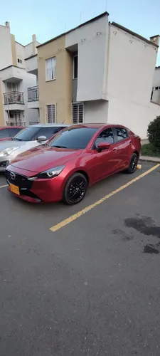 Mazda 2 Sedán Gt Automático