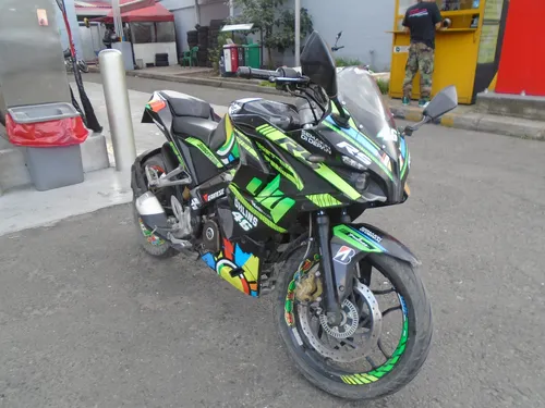Bajaj Pulsar Rs 200 2017