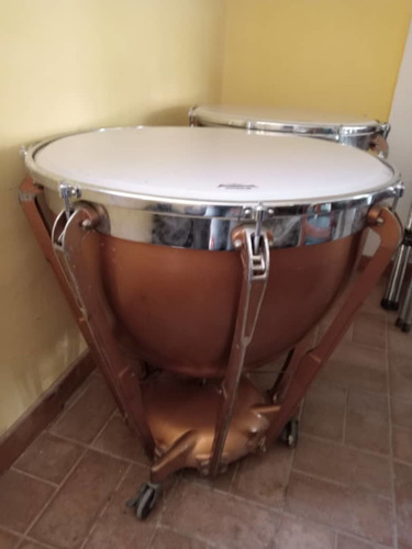 Imagen 2 de 9 de Vendo Tímpani Ludwig Vintage Serie Fyberglass En 1500vds