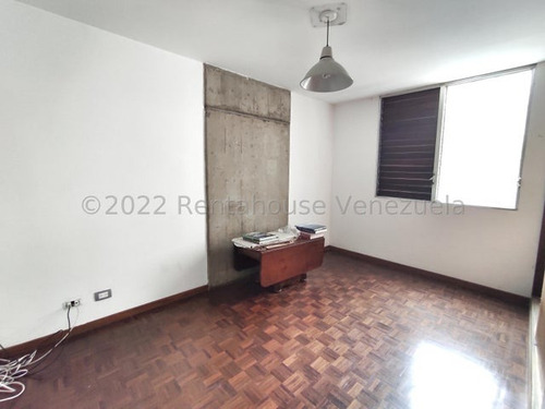 En Venta Moderno Apartamento Remodelado, Bien Distribuido, Cocina De Ultima Generación, Ubicado En Chuao, Edificio Con Rápido Acceso A Vías Principalesvi Mls #25-902