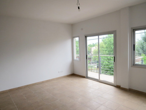 Imagen 4 de 8 de Departamento En Ituzaingo A Estrenar. Zona Los Portones!!