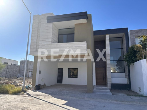 Casa En Venta En Viñedos