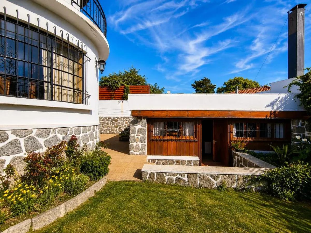 Imagen 3 de 24 de Venta De Hermosa Casa De Piedra En Algarrobo