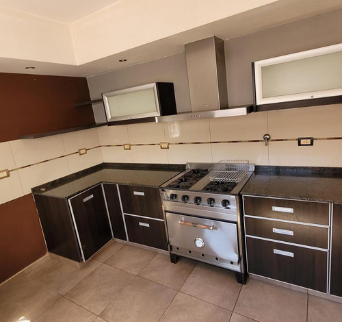 Imagen 5 de 14 de Chalet 4 Ambientes - Castelar Sur - Excelente Ubicación