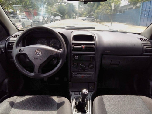 Imagem 8 de 9 de Chevrolet Astra 2.0 Mpfi Advantage 8v Flex 4p Manual