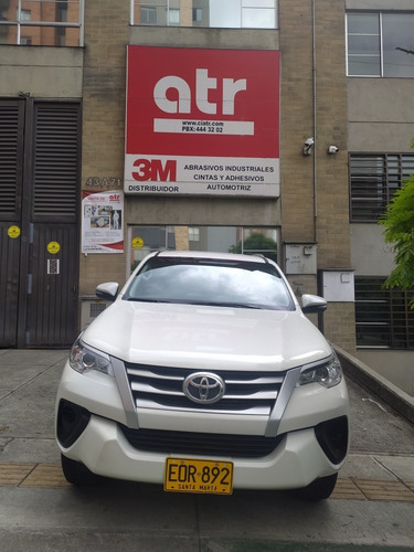 Espectacular Toyota Fortuner 2.7l Gasolina Salvamento