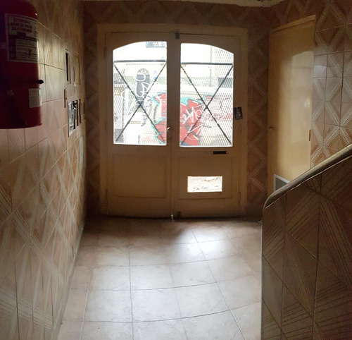 Imagen 3 de 30 de Godoy Cruz Al 1800 Y Honduras, Palermo. Piso 1 X Escalera. 3 Ambientes. Balcón. 2 Dormitorios. Al Frente A La Calle. Sup. 59 M2. Bajas Expensas. Lavadero. Terraza Grande En El Edificio. Apto Profesion