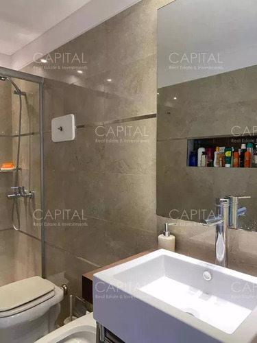 Apartamento De Un Dormitorio Con Vista Al Mar, Playa Mansa, Punta Del Este