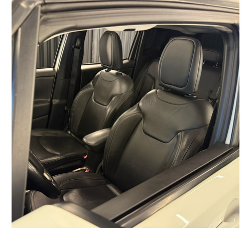 Jeep Renegade 2.0 16V TURBO DIESEL LONGITUDE 4P 4X4 AUTOMÁTICO