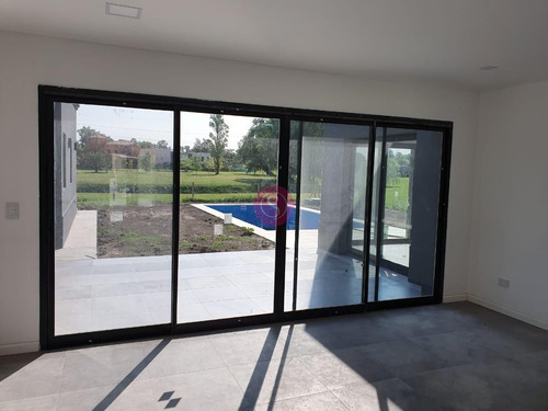 Casa En Venta En Altos De Campo Grande, Pilar, G.b.a. Zona Norte