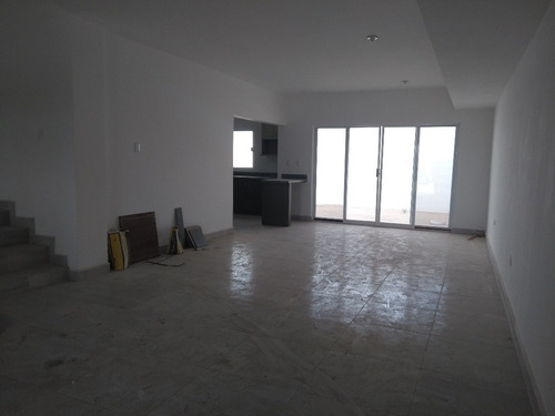 Imagen 4 de 13 de Hcv-101-22673 Casa En Venta En Circuito Lobo Sector Viñedos Torreon Coahuila