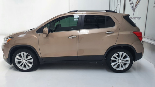 Imagen 8 de 15 de Chevrolet Trax 2018 1.8 Premier Piel At