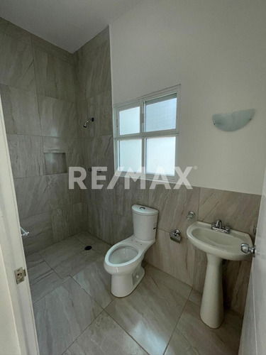 Casa En Venta En Morelos, Otilio Montaño, Cuautla