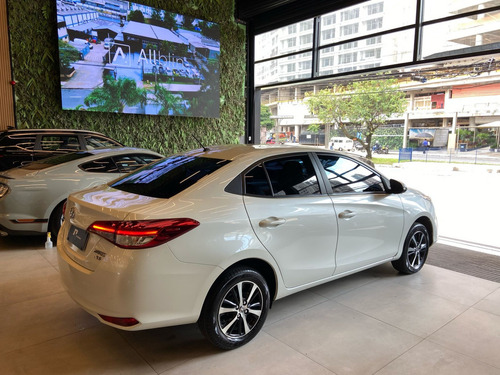 Toyota Yaris 1.5 16V FLEX SEDAN XLS CONNECT MULTIDRIVE