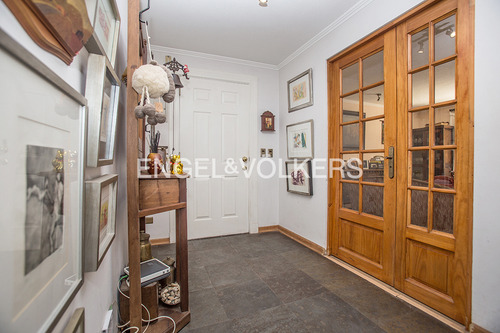 Venta Casa San Carlos De Apoquindo/ Condominio