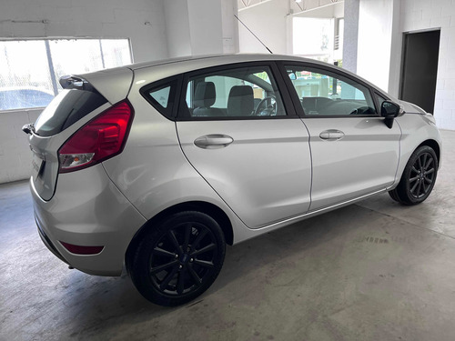 Imagen 9 de 25 de Ford Fiesta Kinetic Design 2018 1.6 Se