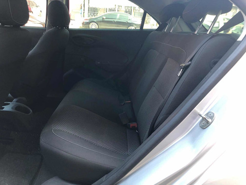 Imagem 11 de 11 de Chevrolet Onix 2018 1.0 Lt 5p