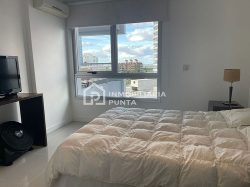 Imagen 15 de 30 de Venta Apto De 2 Dormitorios+ Dependencia En Forest Tower