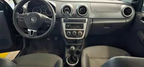 Volkwagen Gol Sedan Negro