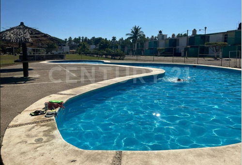 Magnifica E Iluminada Casa Oportunidad Av Las Palmas Tres Palos Tuncingo Guerrero México Gj-rl B