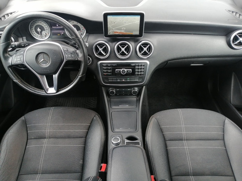 Imagen 9 de 10 de Mercedes-benz Clase A 2015 200 Cgi 1.6 At