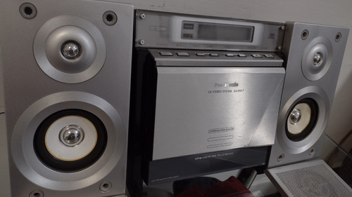 Minicomponente Panasonic Con Bocinas Negro 40 W (Usado)