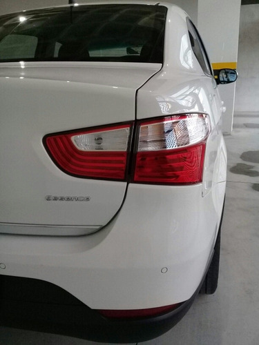 Imagem 11 de 14 de Fiat Grand Siena 2018 1.6 16v Essence Flex 4p