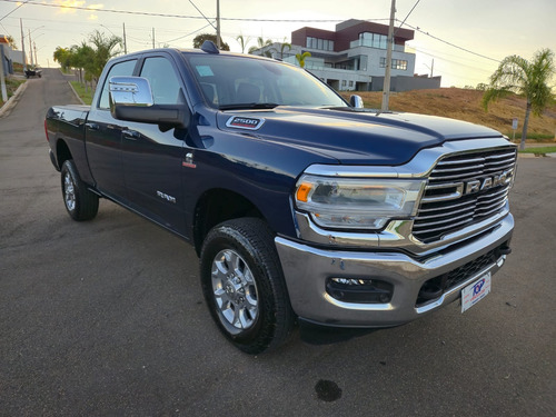 RAM Ram 2500 6.7 Laramie Cab. Dupla 4x4 Aut. 4p