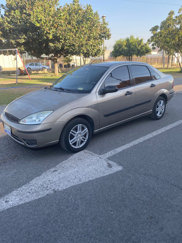 Ford Focus Lx Base Aa At
