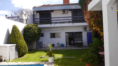 Dueño Vende Ph Independiente Con Pileta Semiclimatizada, Cochera, 5 Dormitorios, Quincho, Parrilla, Jardín, Patio, 8,66 Mts De Balcón, 2 Habs En Pb Y 3 En 1° C/espacio Aéreo, Coghlan Al Cfte-fte