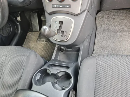 Kia Carens Rondo 2.0cc AT AA 4X2