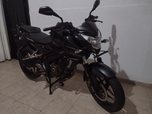 Rouser Ns 200
