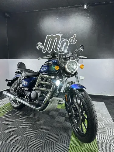 Royal Enfield Meteor 350; Modelo 2023; 8,300 Km
