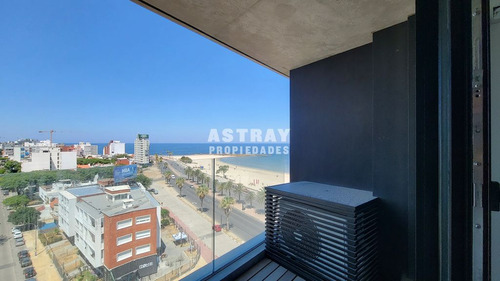 Venta Apartamento 2 Dormitorios Malvin, Montevideo Ref.: 798 (ref: Ast-798)