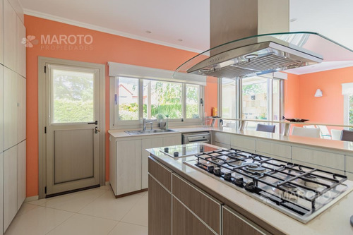 Imagen 25 de 30 de Casa En Venta En Barrio Septiembre - Maroto Propiedades