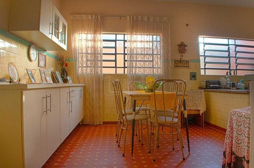 Imagem 4 de 6 de Venda De Casas / Padrão Na Cidade De Araraquara 10493
