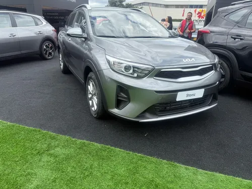 Kia Stonic Desire Mod 2026 Hibdrido Soat Gratis
