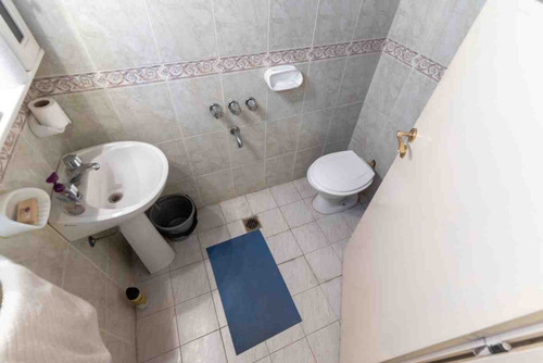 Venta Casa 6amb Cochera Hurlingham Permuta