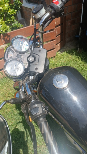 Moto Suzuki Gn125f