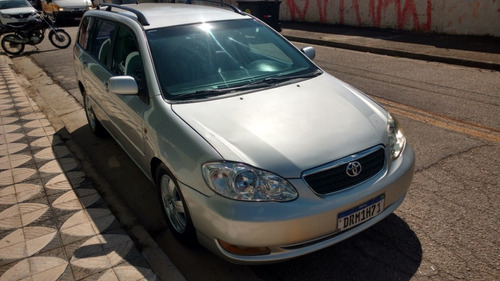 Imagem 3 de 8 de Toyota Fielder