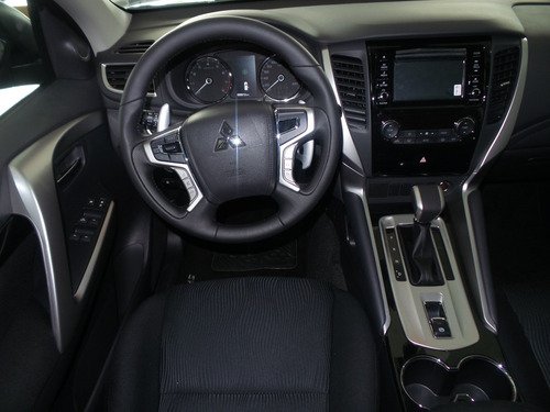 Mitsubishi Montero Sport 3.0 Gasolina 4x2