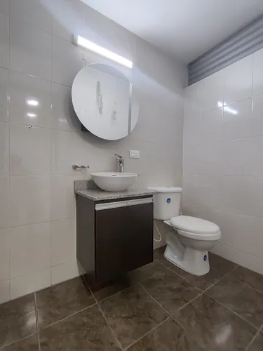 Casa-local En Venta En Caobos. Cod V30227