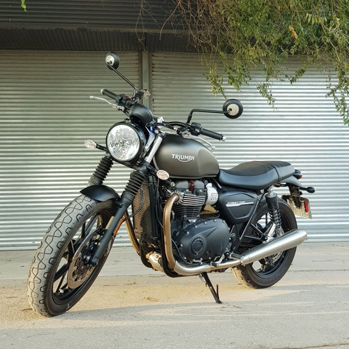 Triumph Street Twin