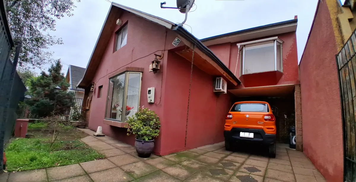 Imagen 2 de 10 de ¡ Gran Oportunidad! Casa 5 Dormitorios, En Alto Lo Castillo
