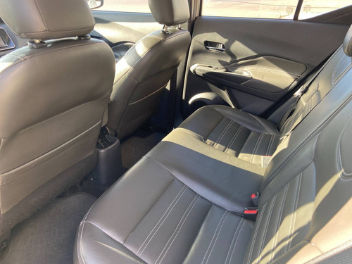 Imagem 6 de 15 de Nissan Kicks 1.6 16v Flexstart S 4p Xtronic