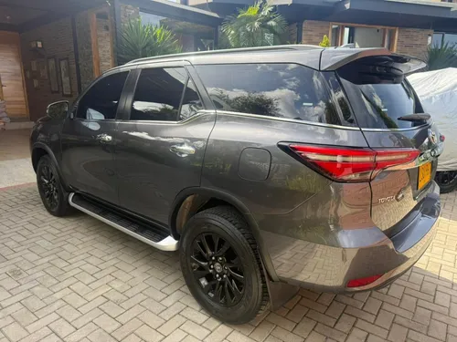 Toyota Fortuner 2.8 Srv 2023