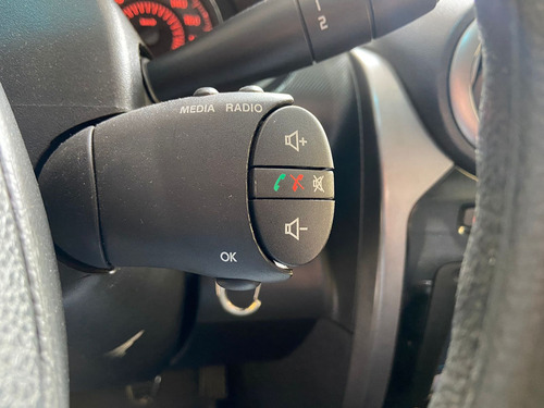 Renault Logan Logan Expression 1.6 8V Hi-Torque (flex)