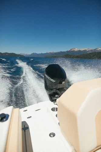 Bermuda Discovery 230 Con Mercury 200hp Y Trailer!!
