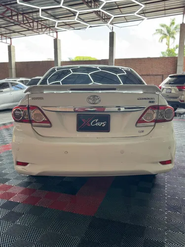 Toyota Corolla 2012 Automático