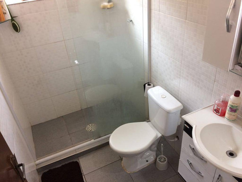 Imagem 11 de 18 de Ótima Casa Próximo De Tudo Farmácias, Lojas, Avenidas, Pontos De Condução E Muitos Mais Alem Disso A Casa É Muito Boa Com Ambientes Bem Arejados E Cômodos Bons - Hm2562